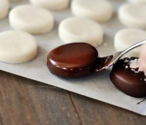 Delta‑9 THC infused peppermint pattie with chocolate coating, 15mg each.